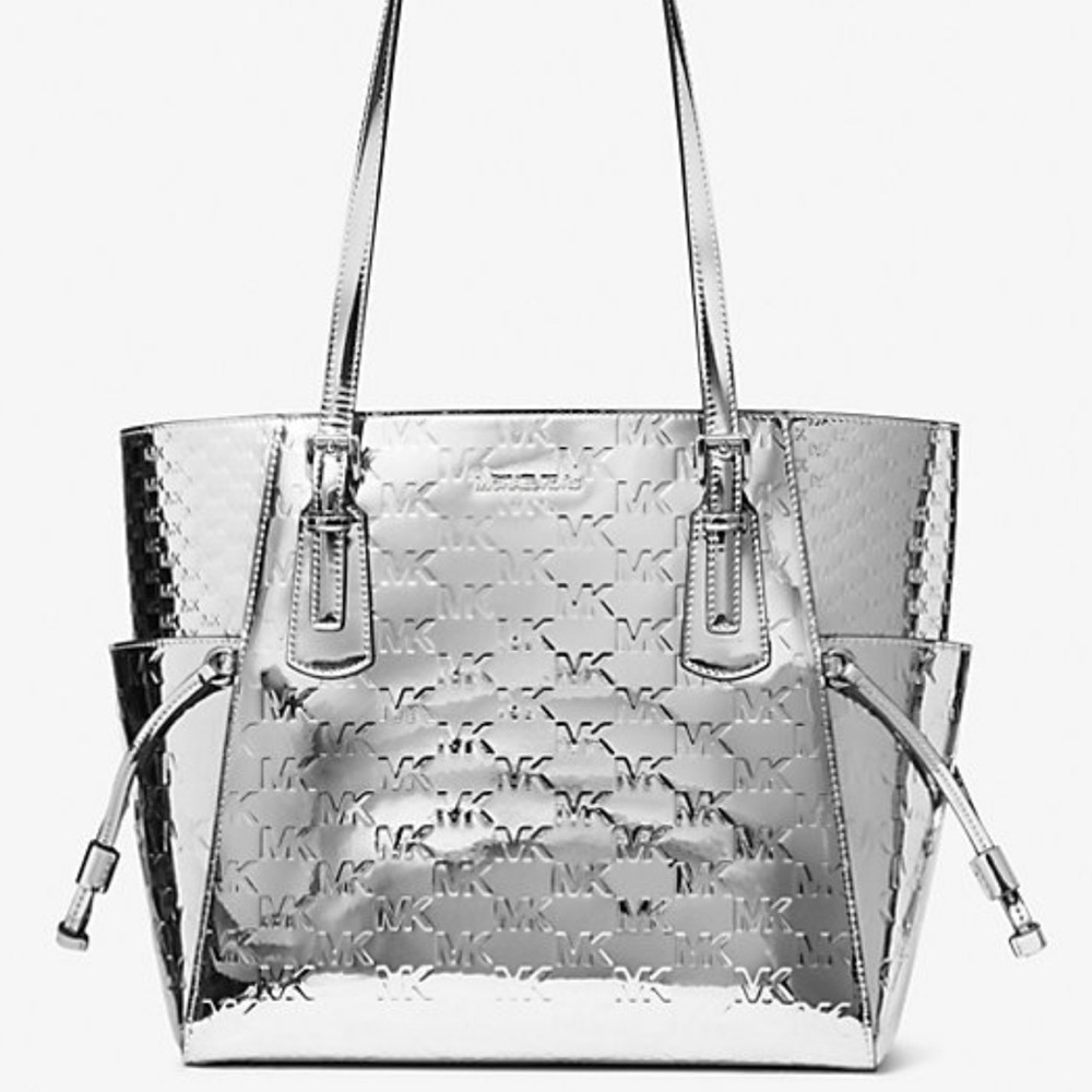 MICHAEL KORS Voyager Large Patent Logo Debossed EW Shoulder Tote Bag
Silver
NWT - Picture 14 of 16
